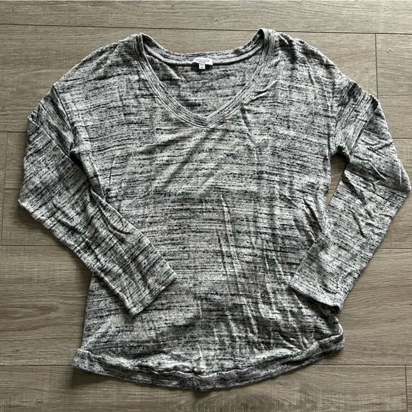 Splendid Sweater V-Neck, sophisticated back - Picture 10 of 10